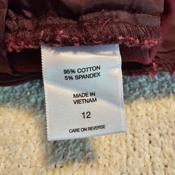 New York & Company Stretch Pencil Skirt 12 Burgundy Denim Feel Work Office - Picture 8 of 9